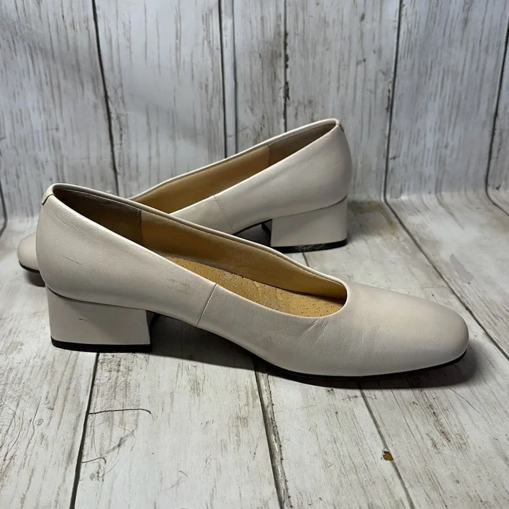 Nordstrom Women’s Beige Leather Comfort Construction Pumps Low Heels size 6.5AA‎